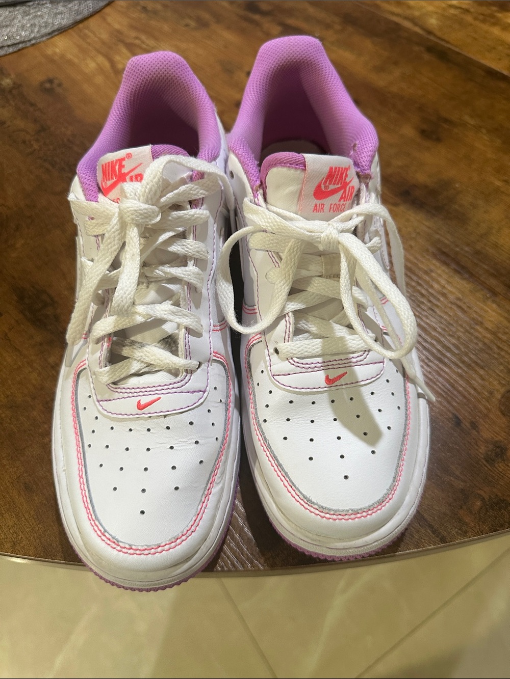 Nike White Pink Low-Top Sneakers with Neon Accents